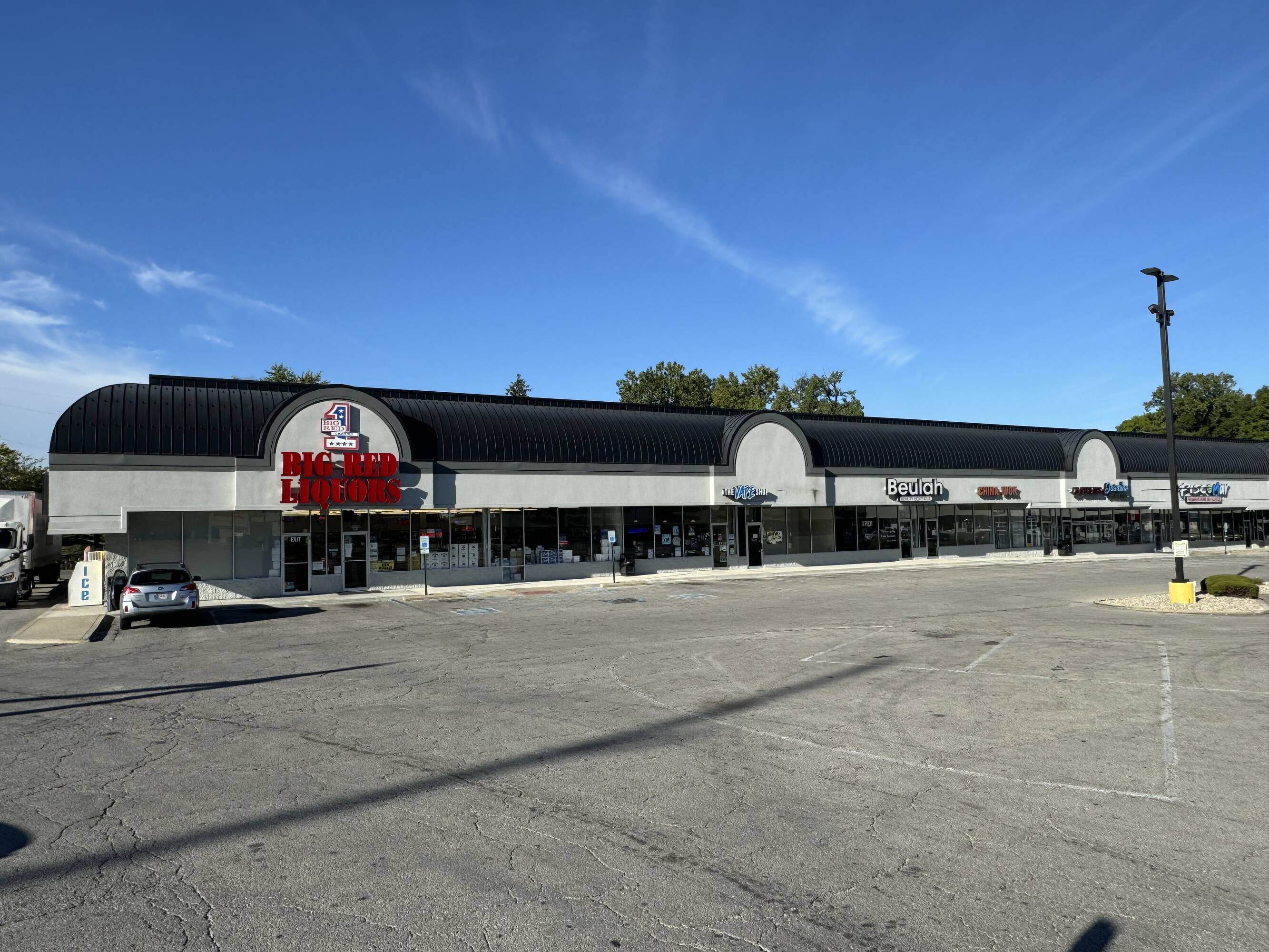 9546 Allisonville Rd, Indianapolis, IN 46250