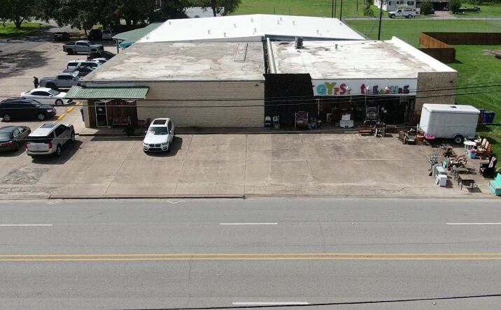 Pictures of Office property located at 520 S 17th St, West Columbia, TX 77486 for lease - image #1