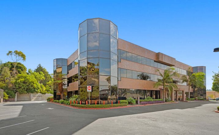 Pictures of Office property located at 2424 Vista Way, Oceanside, CA 92054 for lease - image #1