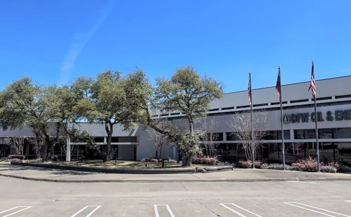 Pictures of Office property located at 1111 Belt Line Rd, Garland, TX 75040 for lease - image \#1