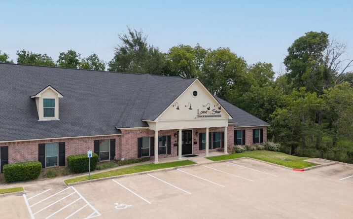 Pictures of Office property located at 3030 University Dr E, College Station, TX 77845 for lease - image #1