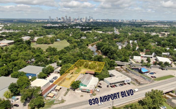 Pictures of Retail, Industrial property located at 830 Airport Blvd, Austin, TX 78702 for lease - image #1