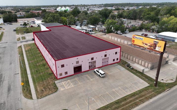 Pictures of Industrial property located at 2600 Kimco Dr, Lincoln, NE 68521 for sales - image #1