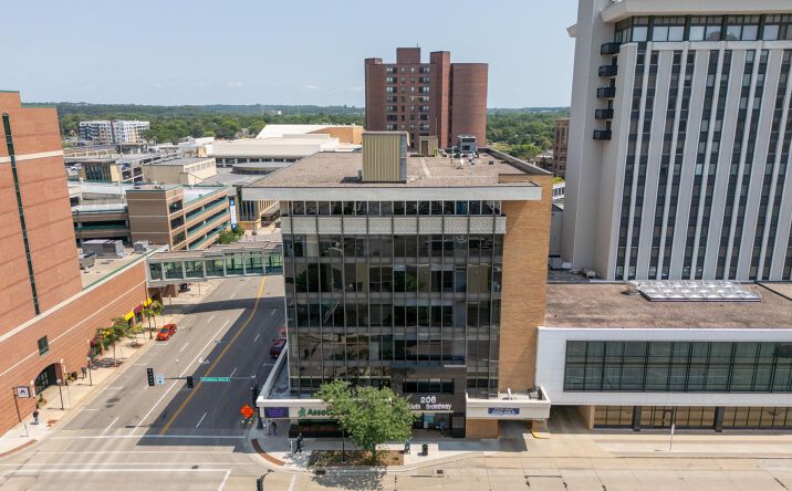 Pictures of Office property located at 206 Broadway Ave S, Rochester, MN 55904 for lease - image #1