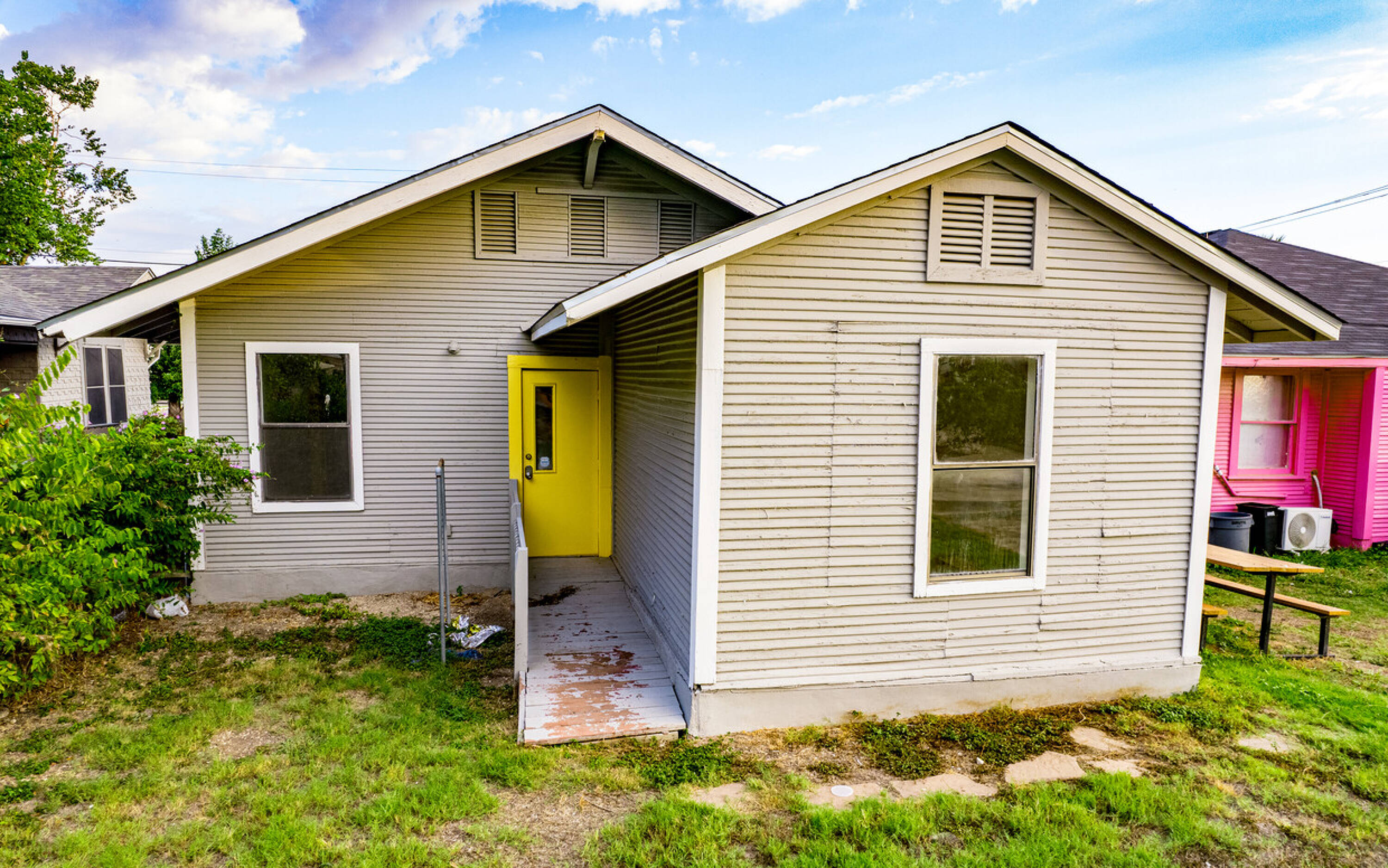 530 E Courtland Pl, San Antonio, TX 78212