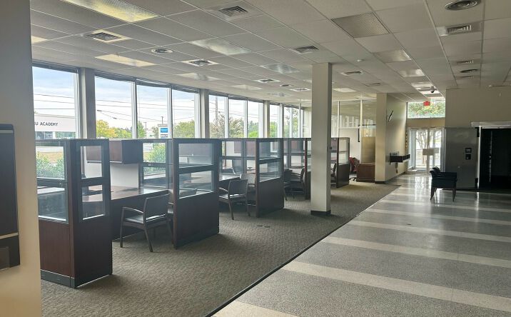 Pictures of Retail, Office, Special Purpose property located at 3894 Hixson Pike, Chattanooga, TN 37415 for lease - image #1
