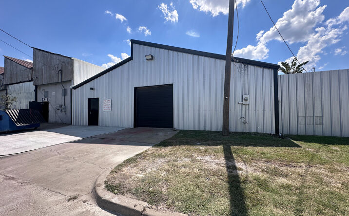 Pictures of Industrial, Special Purpose property located at 1530 E 5th Ct, Tulsa, OK 74120 for lease - image #1