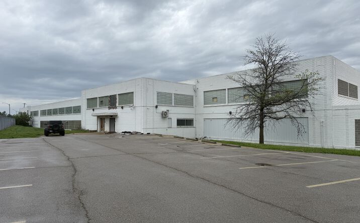 Pictures of Industrial property located at 7110-7140 N Broadway, St. Louis, MO 63147 for lease - image #1