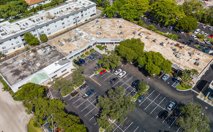 Pictures of Retail property located at 6201-6241 N Federal Hwy, Fort Lauderdale, FL 33308 for lease - image #1