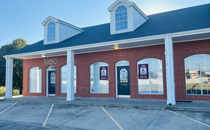 Pictures of Retail, Office property located at 2302 N Interstate Dr, Norman, OK 73072 for lease - image #1