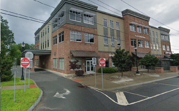 Pictures of Retail, Office, Restaurant property located at 2452 US-9, Malta, NY 12020 for lease - image #1