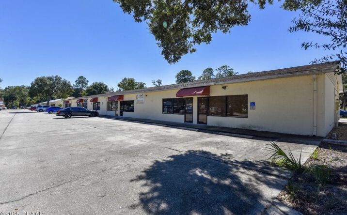Pictures of Retail, Office, Special Purpose property located at 703 S State St, Bunnell, FL 32110 for lease - image #1