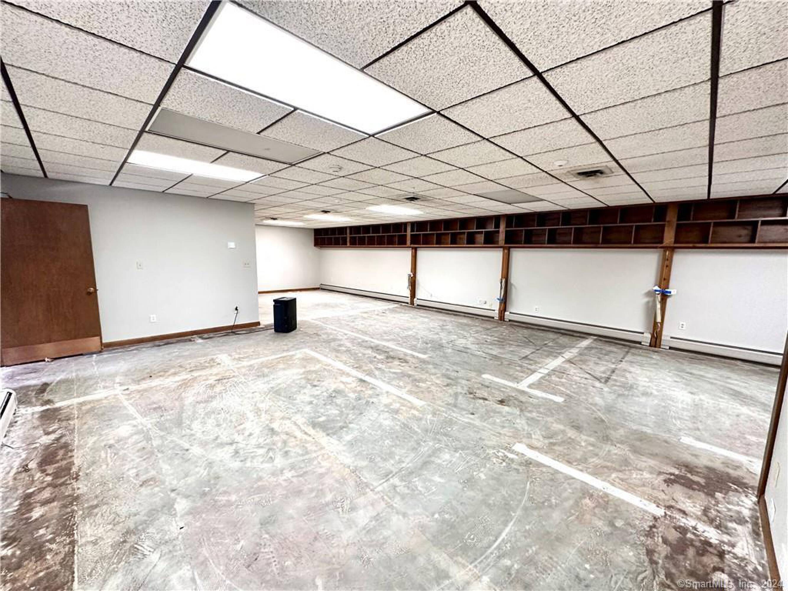 29 Dust House Rd, Enfield, CT 06082