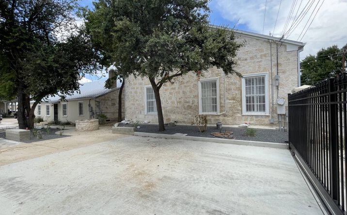 423 8th St, San Antonio, TX 78215 | Crexi.com