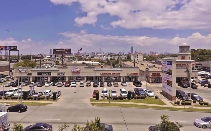 Pictures of Retail property located at 6001 - 6015 Hillcroft Ave, Houston, TX 77081 for lease - image #1