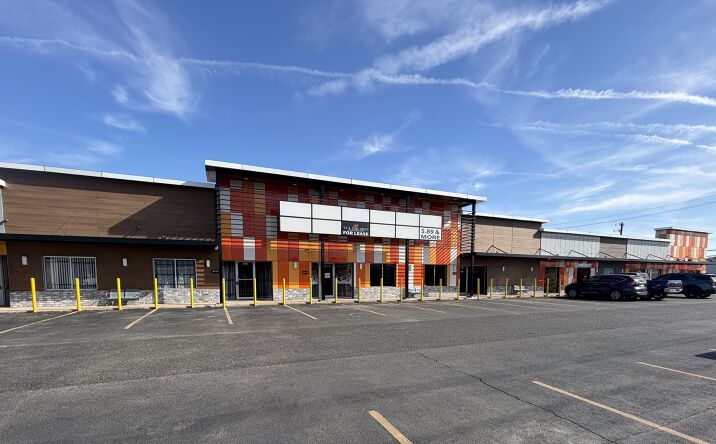 Pictures of Retail, Office, Industrial property located at 6200 Evergreen St, Houston, TX 77081 for lease - image #1