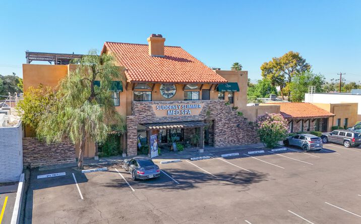 Pictures of Office property located at 3313 E Indian School Rd, Phoenix, AZ 85018 for lease - image #1