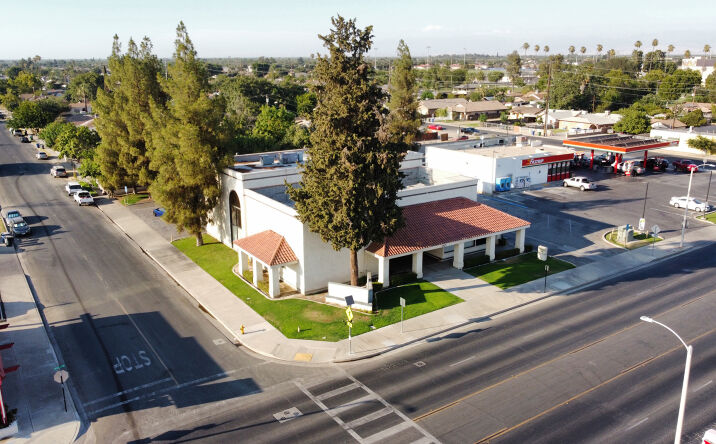 Pictures of Retail property located at 1101 Cecil Ave, Delano, CA 93215 for lease - image #1