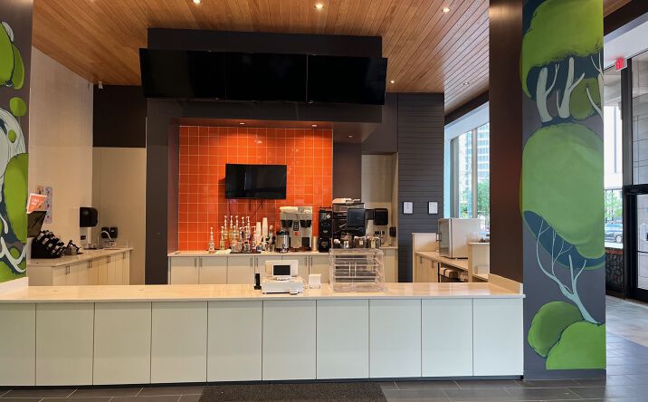 Pictures of Restaurant property located at 500 E Main St, Norfolk, VA 23510 for lease - image #1