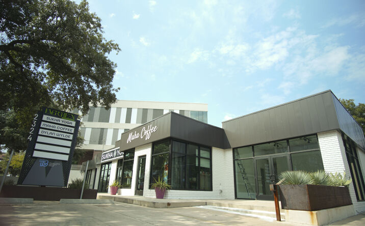Pictures of Retail, Restaurant property located at 2324 S Lamar Blvd, Austin, TX 78704 for lease - image #1