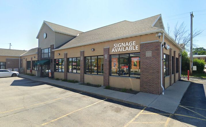 Pictures of Retail property located at 4715 S 27th St, Milwaukee, WI 53221 for lease - image #1