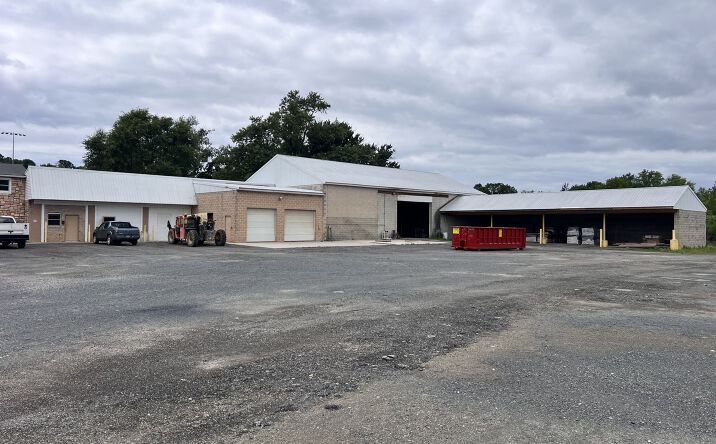 Pictures of Industrial property located at 600 Peters Ln, Newport, PA 17074 for lease - image #1