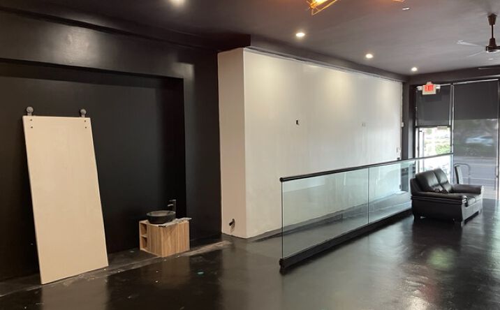 Pictures of Retail property located at 7763 Melrose Ave, Los Angeles, CA 90046 for lease - image #1