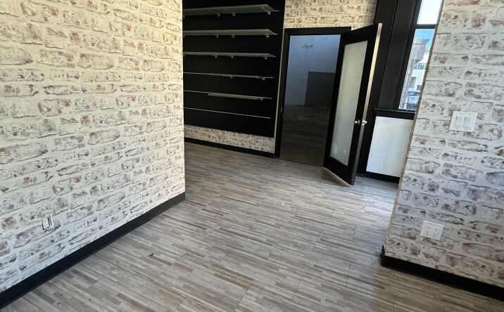 Pictures of Office property located at 11 Brick Ct, Staten Island, NY 10309 for lease - image #1