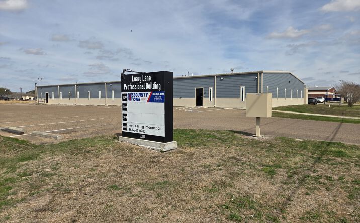 Pictures of Office property located at 2208 Leary Ln, Victoria, TX 77904 for lease - image #1