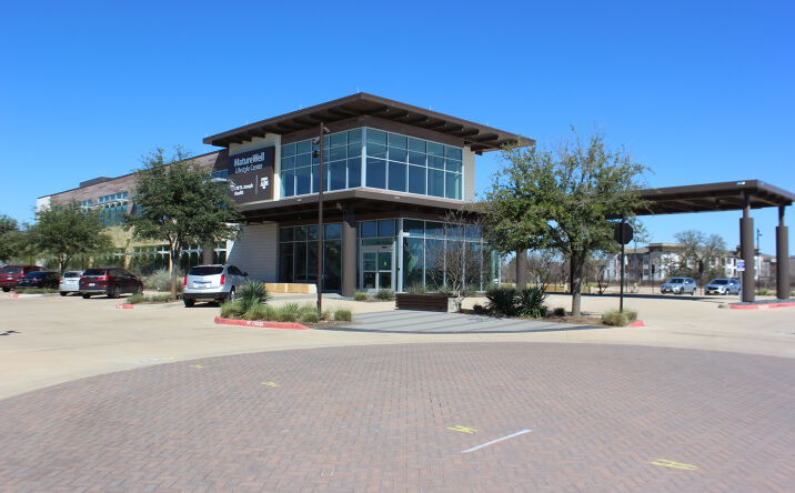 Pictures of Office property located at 3989 N Shore Dr, Bryan, TX 77807 for lease - image #1