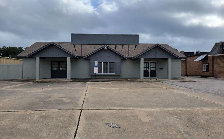 Pictures of Retail, Office property located at 6508 N Navarro St, Victoria, TX 77904 for lease - image #1