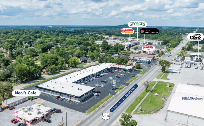 Pictures of Retail, Office property located at 812 N Thompson St, Springdale, AR 72764 for lease - image #1