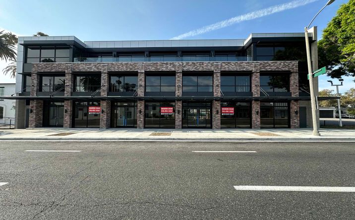 Pictures of Retail, Office, Restaurant property located at 9212 Olympic Blvd, Beverly Hills, CA 90210 for lease - image #1