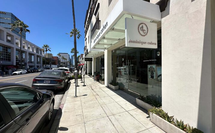 Pictures of Retail property located at 9513 S Santa Monica Blvd, Beverly Hills, CA 90210 for lease - image #1