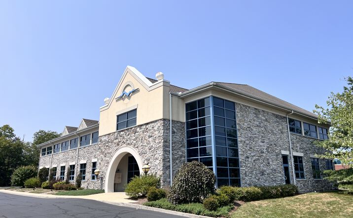 Pictures of Office property located at 1300 Bent Creek Blvd, Mechanicsburg, PA 17050 for lease - image #1