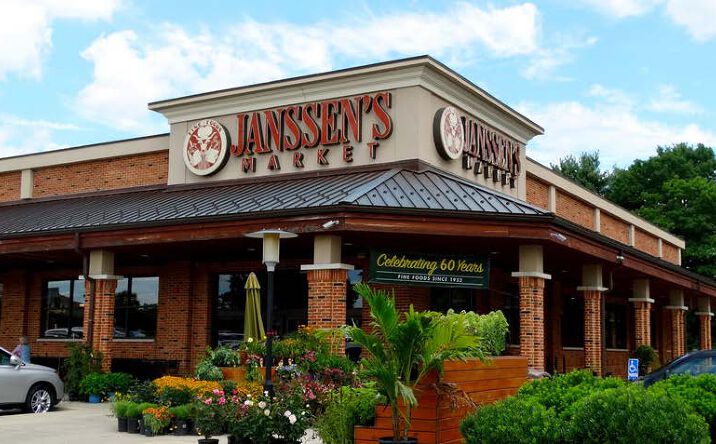 Pictures of Retail property located at 3801 Kennett Pike, Wilmington, DE 19807 for sales - image #1