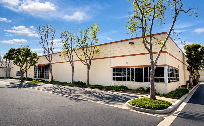 Pictures of Office, Industrial property located at 1620 Emerson Ave, Oxnard, CA 93033 for lease - image #1
