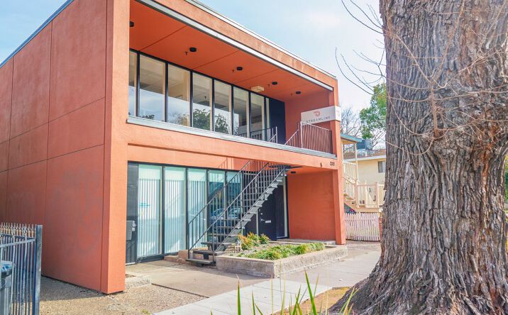 Pictures of Office property located at 2321 P St, Sacramento, CA 95816 for lease - image #1