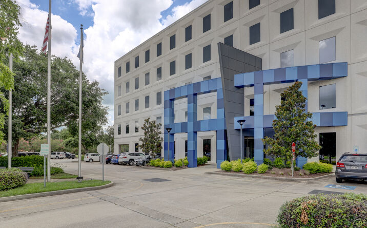 Pictures of Office property located at 5750 Johnston St, Lafayette, LA 70503 for lease - image #1