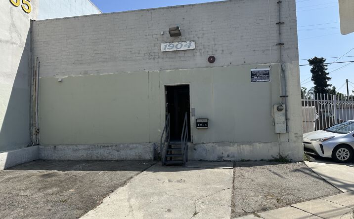 Pictures of Industrial property located at 1904 S Genesee Ave, Los Angeles, CA 90016 for lease - image #1