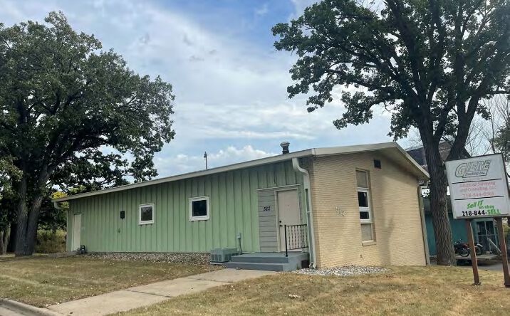 Pictures of Retail, Office property located at 522 Main St W, Detroit Lakes, MN 56501 for lease - image #1
