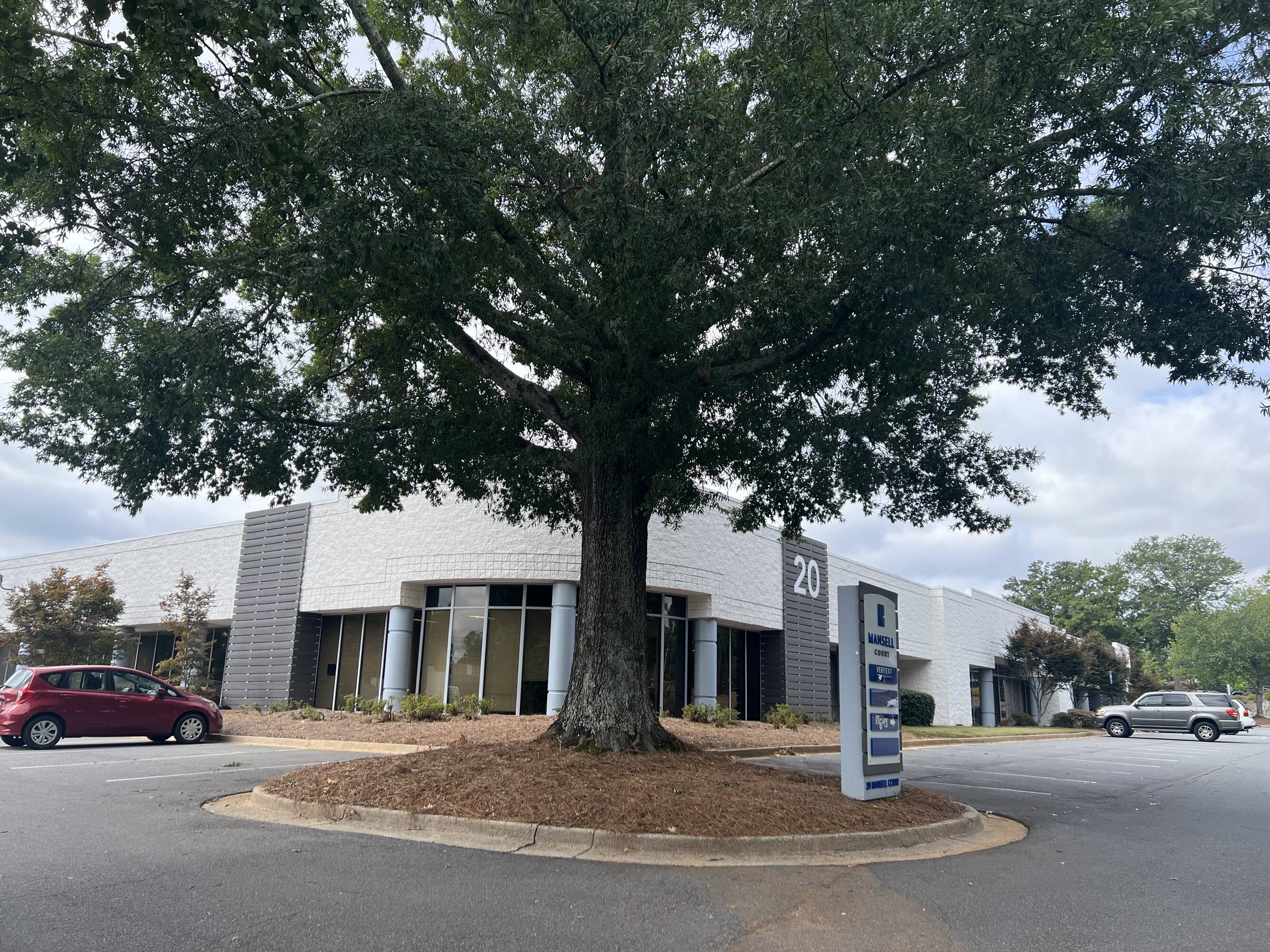 20 Mansell Ct E, Roswell, GA 30076