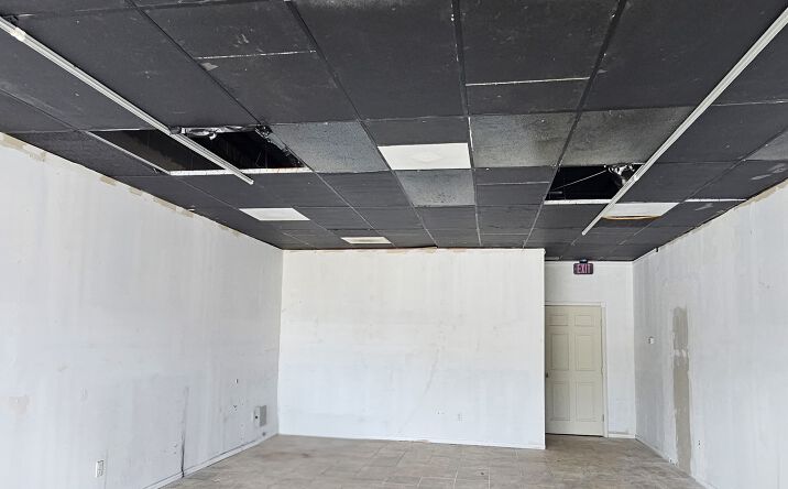 Pictures of Retail, Office property located at 1103 FM 517 Road East, Dickinson, TX 77539 for lease - image #1