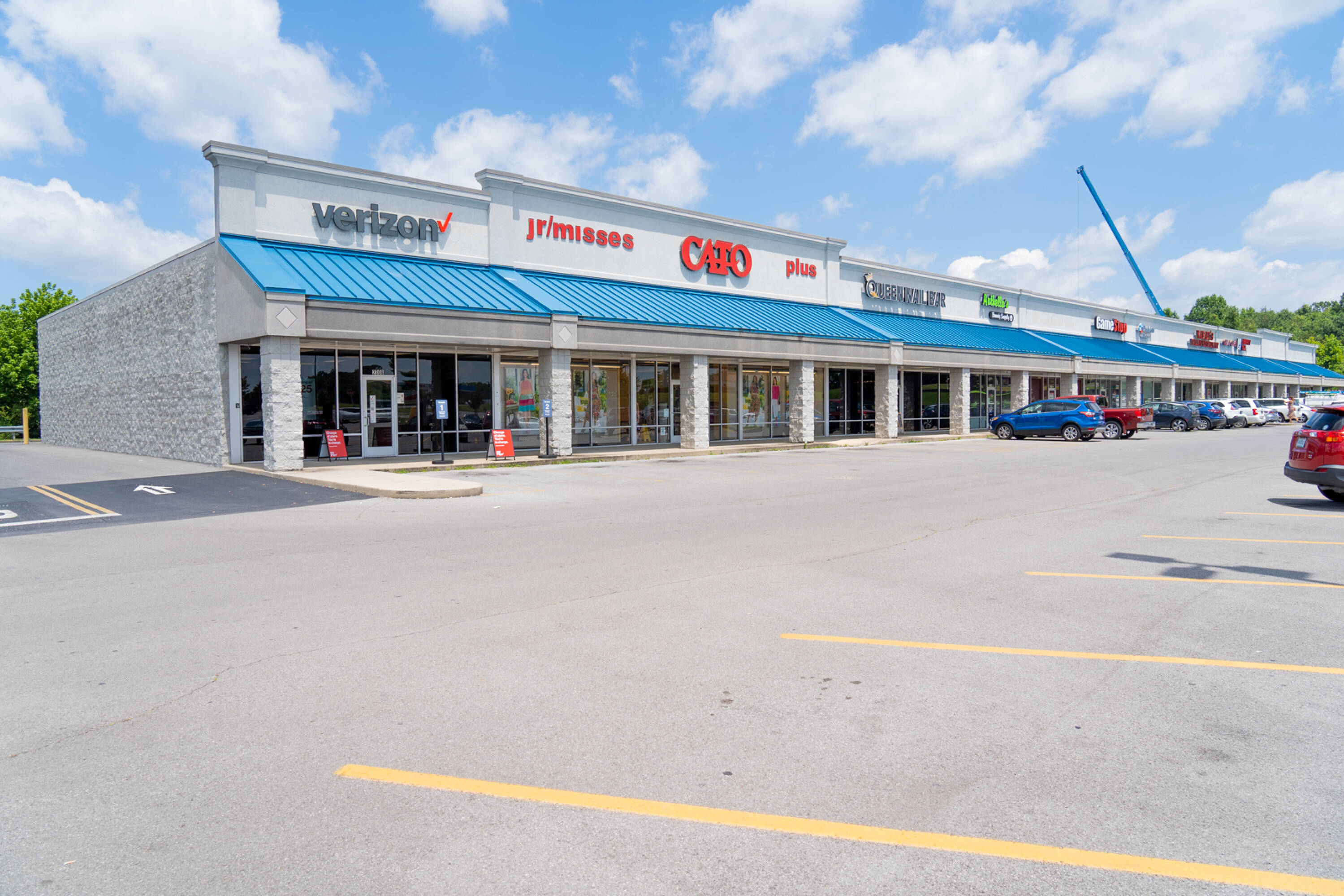 Sterling Pointe Shopping Center