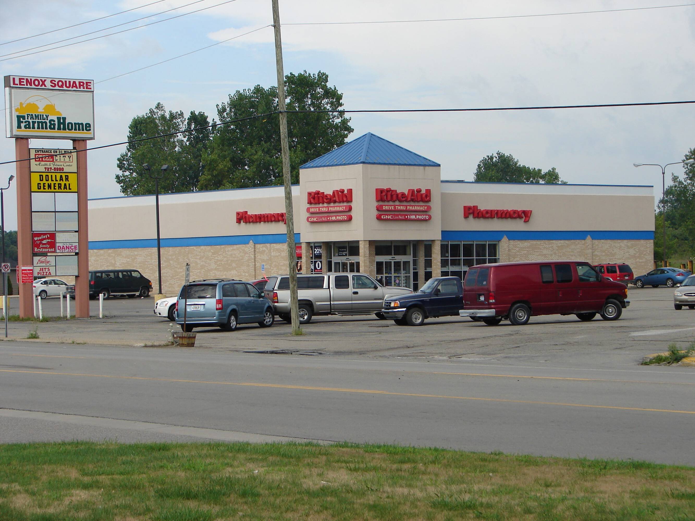 66711 Gratiot Ave, Richmond, MI 48062