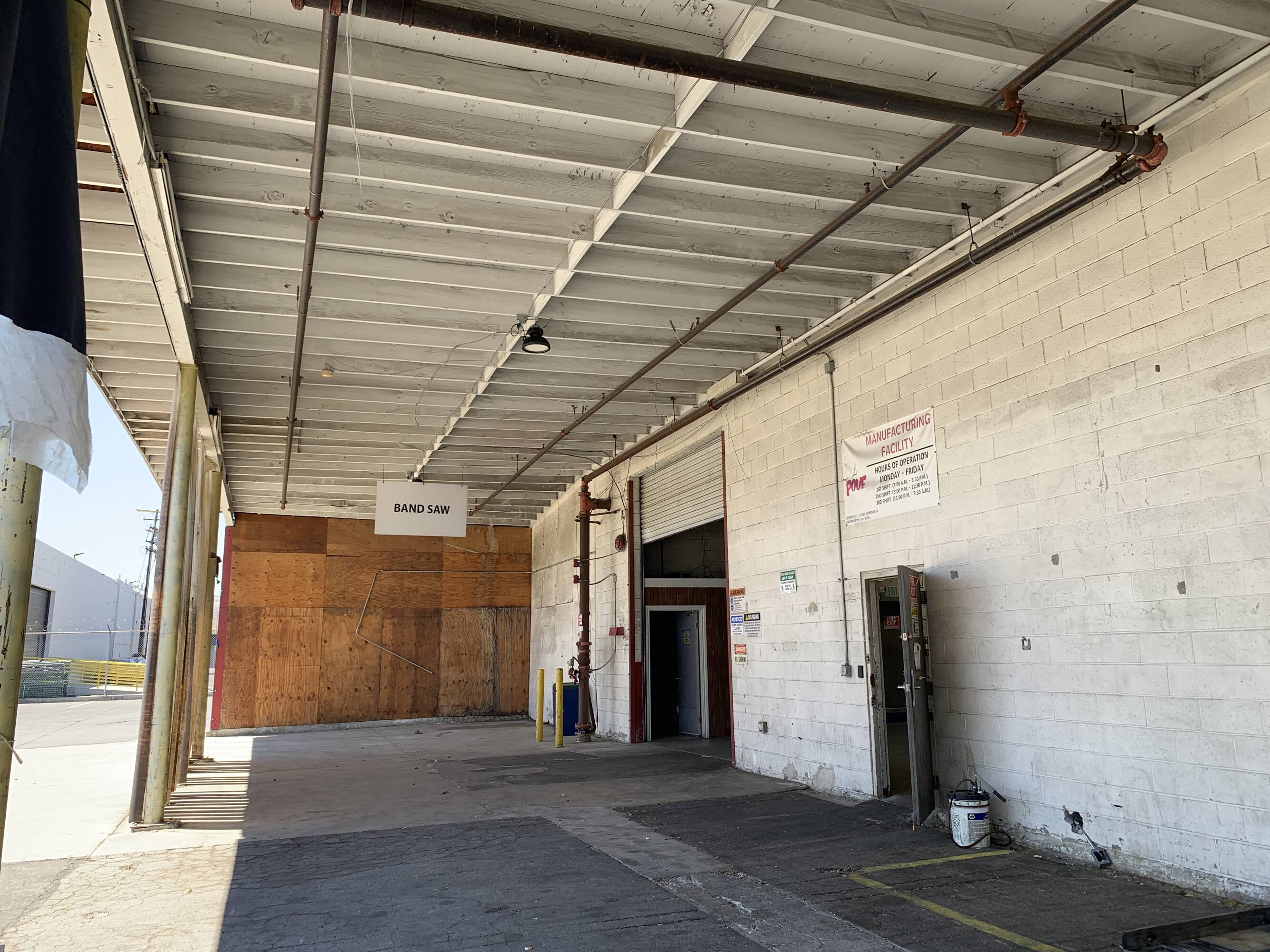 21325 Superior St, Los Angeles, CA 91311