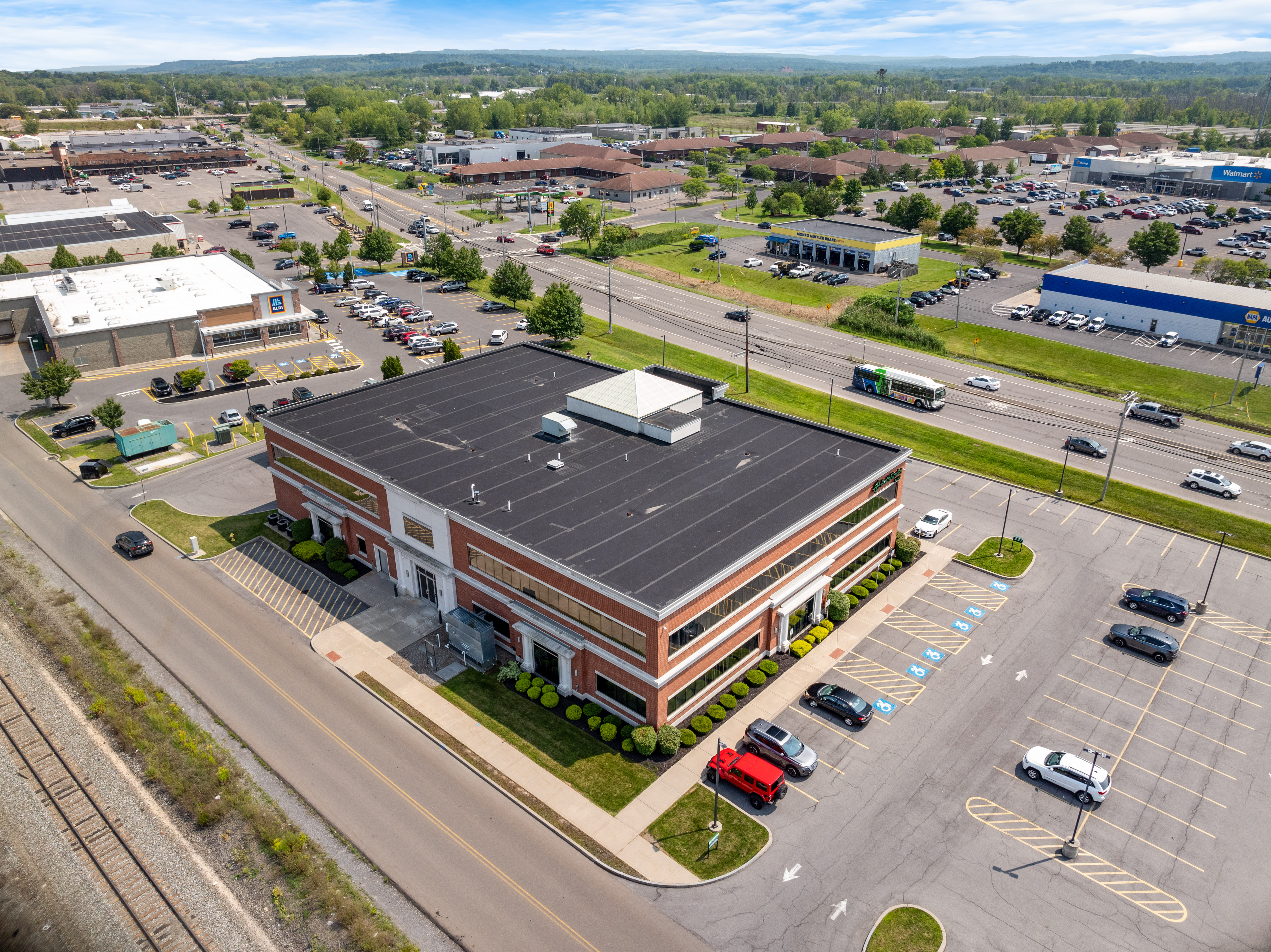 6611 MANLIUS CENTER RD # 6641 East Syracuse NY 13057-3913 APN: 312601 ...