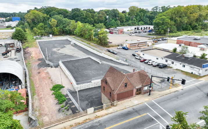 Pictures of Land property located at 145 Armory St, Springfield, MA 01105 for lease - image #1