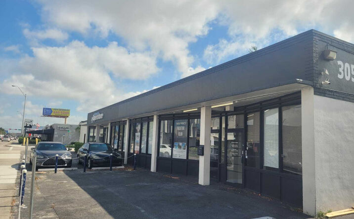Pictures of Retail, Office property located at 487 Le Jeune Road aka NW 42 Avenue, Miami, FL 33126 for lease - image #1
