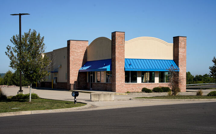 Pictures of Retail, Restaurant property located at 2856 Mountaineer Blvd, Charleston, WV 25309 for lease - image #1